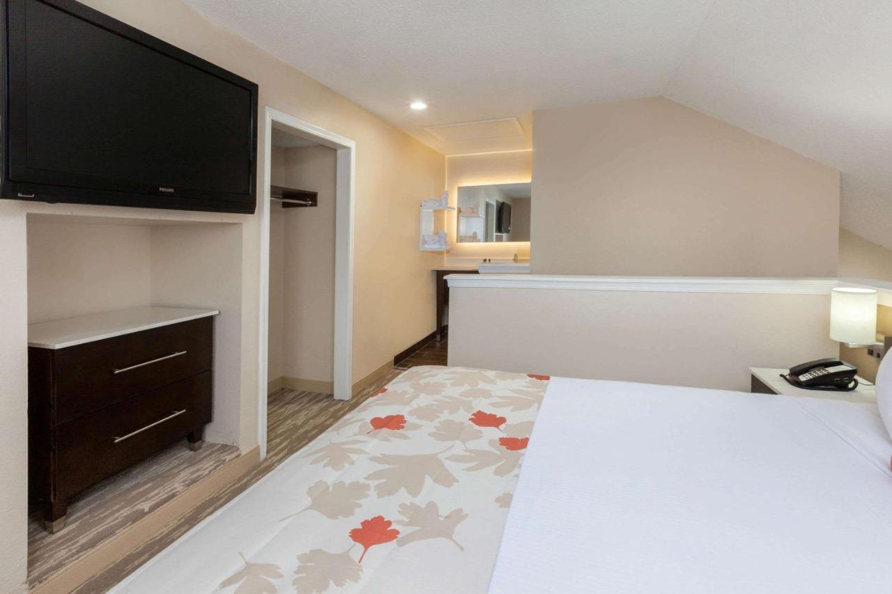Hawthorn By Wyndham Detroit